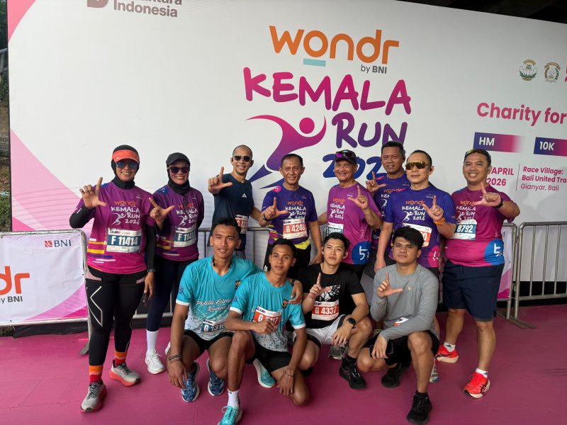Kapolda Lampung Irjen Pol Helfi Assegaf saat foto bersama jajaran mengikuti kegiatan Kemala Run 2026. foto: ist
