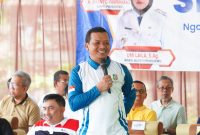  Bupati Pringsewu H. Riyanto Pamungkas di Acara Ngopi SERASI (Ngobrol Bareng Bupati Serap Aspirasi) Edisi ke-24 di Pekon Tanjung Dalam, Kecamatan Pagelaran, Jumat (24/4/2026).