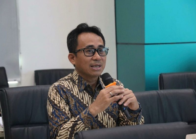Senior Manager Perencanaan, Moses Allo menegaskan bahwa setiap inovasi di PLN UID Lampung harus mampu menjawab kebutuhan pelanggan dan memperkuat keandalan sistem kelistrikan. foto:ist