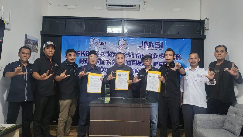Tiga Organisasi Konstituen Dewan Pers Provinsi Lampung Saat melakukan penandatanganan pakta integritas di Sekretariat Sekber yang ada di bilangan Jalan Sultan Agung, Bandar Lampung, Jumat (1/05/2026).