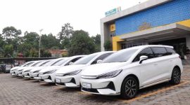 Puluhan armada EV PLN UID Lampung memperkuat komitmen menghadirkan operasional yang efisien dan berkelanjutan. / ist