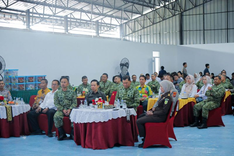 Sekretaris Daerah Provinsi Lampung, Marindo Kurniawan, saat mengikuti prosesi peresmian operasionalisasi 1.061 Koperasi Desa/Kelurahan Merah Putih oleh Presiden Republik Indonesia Prabowo Subianto yang dipusatkan di Kabupaten Nganjuk, Sabtu (16/5/2026). / istimewa
