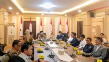 Perwakilan buruh TKBM Pelabuhan Panjang saat di terima oleh Gubernur Lampung. foto; Ar /istimewa