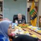 Wakil Gubernur Lampung Jihan Nurlela saat memimpin Rakor TP2TB Kabupaten Pesawaran secara virtual dari Ruang Kerja Wagub, Kamis (21/5/2026). Foto: Dok. Dinas Kominfotik Provinsi Lampung