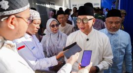 Gubernur Lampung Rahmat Mirzani Djausal saat memberikan keterangan pers kepada awak media. (Foto: Dok. proyeksi.id)  