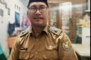 Foto: Lurah Kupang Kota Muhammad Husin membantah memerintahkan RT memungut uang bantuan beras dari warga. (Foto: proyeksi.id)   