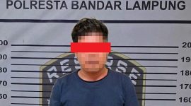 Foto: Salah satu tersangka DPO kasus curanmor bersenjata api yang diamankan Unit Ranmor Polresta Bandar Lampung. (Foto: Dok. Polresta Bandar Lampung)  