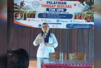 Pdt. Deasy Elizabeth Watimena Kalalo, Ketua Majelis Jemaat GPIB Marturia Lampung, saat membuka pelatihan tanggap bencana di Saung Sekar, Bandar Lampung, 30 Mei 2026.