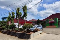 Kantor Dinas Pendidikan dan Kebudayaan Kota Bandar Lampung di Jl. Wolter Monginsidi.