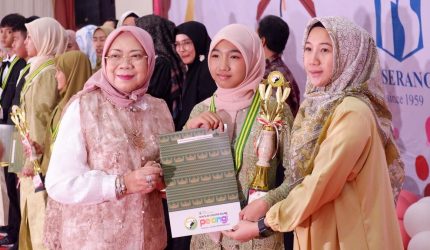 Wisuda V SDI Pelangi Bandar Lampung 63 lulusan 93 calon hafidz Al Quran penyerahan penghargaan