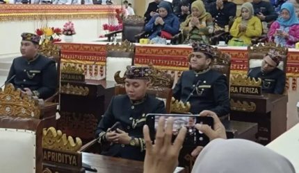 Suasana sidang paripurna HUT ke-344 Bandar Lampung DPRD Kota Bandar Lampung 17 Juni 2026