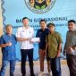 Tim Sekretariat Bersama Bidang MBG saat menyerahkan surat permintaan data jumlah SPPG dan penerima manfaat kelompok 3B ke KPPG Bandar Lampung, BGN. Permintaan data ini terkait transparansi program MBG di Lampung. Foto: Dok. Sekber MBG Lampung