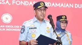 Dirut Jasa Raharja Muhammad Awaluddin membacakan amanat saat upacara peringatan Hari Lahir Pancasila 1 Juni 2026 di Jakarta. Foto: Humas Jasa Raharja