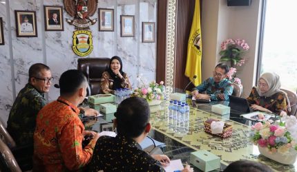 Wali Kota Eva Dwiana terima audiensi Bank Lampung bahas sosialisasi QRIS Car Free Day Bandar Lampung 4 Juni 2026