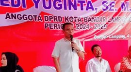 Anggota DPRD Kota Bandar Lampung Fraksi PDI Perjuangan, Dedi Yuginta, S.E., M.Si., memberikan sambutan pada kegiatan Sosialisasi Pembinaan Ideologi Pancasila dan Wawasan Kebangsaan di Kelurahan Kotabaru, Kecamatan Tanjung Karang Timur, Kota Bandar Lampung, Kamis 4 Juni 2026. 