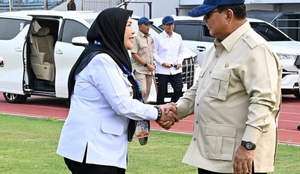 Wali Kota Eva Dwiana sambut Presiden Prabowo di Bandara Radin Inten II Lampung 2026