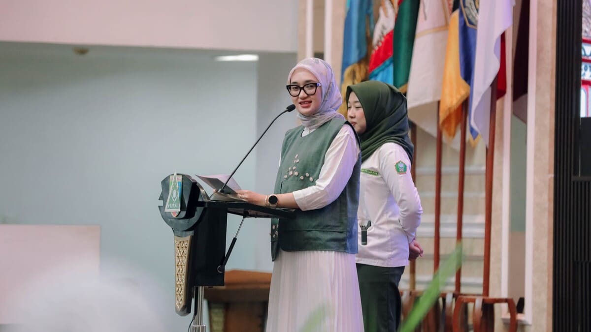 Wakil Gubernur Lampung Jihan Nurlela menyampaikan sambutan saat membuka Rapat Pimpinan Nasional Pimpinan Pusat Ikatan Pelajar Putri Nahdlatul Ulama (Rapimnas PP IPPNU) 2026 di Balai Keratun, Bandar Lampung, Sabtu 13/6/2026. [Foto: Adpim Pemprov Lampung]