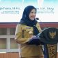 Wali Kota Bandar Lampung Eva Dwiana memberikan sambutan saat pelantikan Forum Komunikasi Alumni Ikatan Mahasiswa Muhammadiyah FOKAL IMM Kota Bandar Lampung di Aula Semergou, Selasa (21/7/2026).`