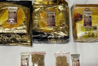 Barang bukti 3 bungkus sabu seberat sekitar 5 kilogram dan 202 butir pil ekstasi yang berhasil diamankan Ditresnarkoba Polda Lampung di kawasan Seaport Interdiction Pelabuhan Bakauheni, Lampung Selatan, Sabtu (27/6/2026). [Foto: Humas Polda Lampung]