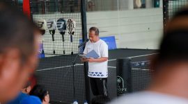 Kepala BI Lampung Bimo Epyanto saat membuka Siger Smash Padel Tournament 2026. BI dorong digitalisasi QRIS lewat olahraga.
