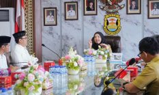 Bunda Eva “Kerja Sama” dengan UIN Raden Intan: 2.185 Mahasiswa Diturunkan Benahi Pesisir Bandar Lampung