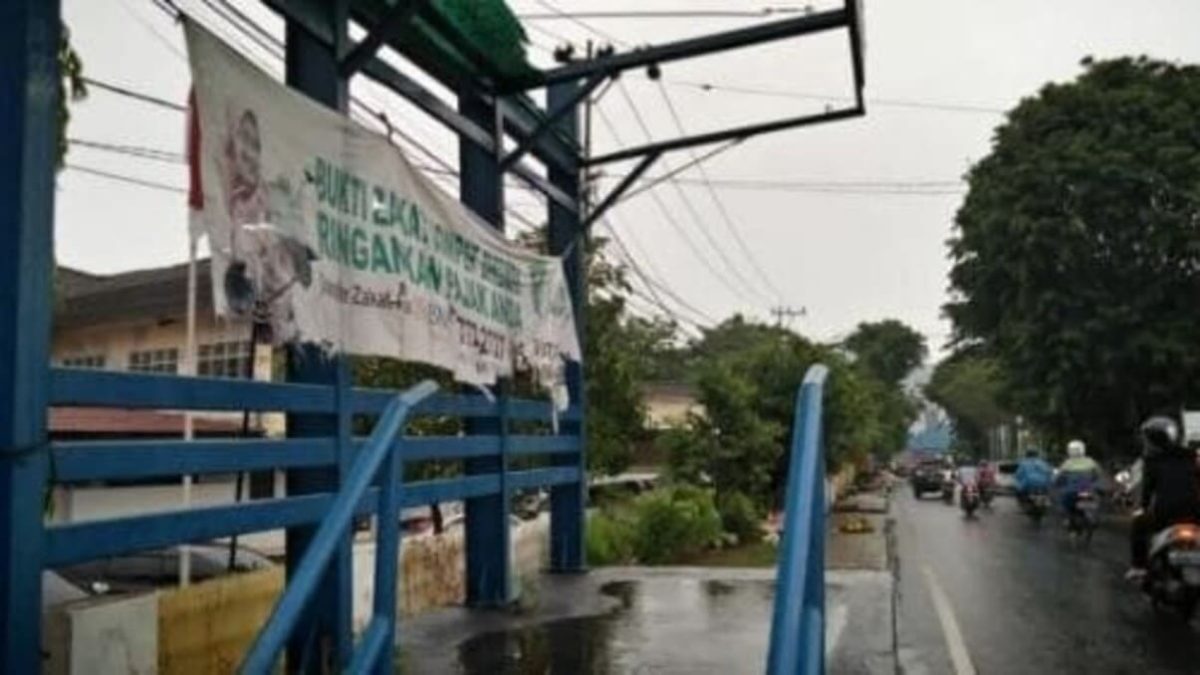 Dishub Bandar Lampung mulai inventarisasi JPO yang rusak. Fasilitas ini akan dibenahi untuk mendukung pengoperasian kembali transportasi umum. foto: istimewa