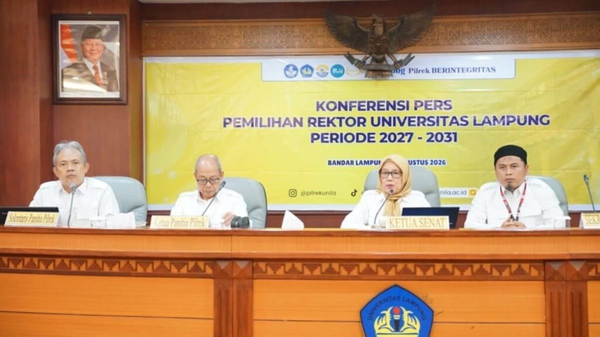 Ketua Panitia Pemilihan Rektor Unila Prof. Muhammad Akib saat membuka tahapan Pilrek 2027-2031, Kamis 13 Agustus 2026. FOTO: DOK. Unila
