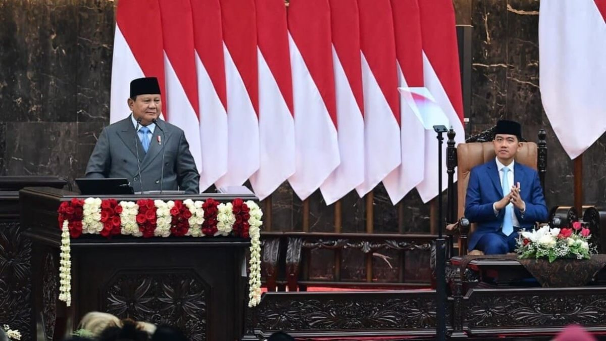 Presiden Prabowo Subianto menyampaikan pidato kenegaraan pada Sidang Tahunan MPR RI serta Sidang Bersama DPR RI dan DPD RI di Gedung Nusantara, Kompleks Parlemen, Jakarta, Jumat (14/8/2026). FOTO: BPMI Setpres