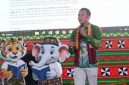 Sopyan Ali, S.Pd, Kepala SD Negeri 2 Sawah Lama saat mempresentasikan inovasi platform RIANG di Fest Kreasi GTK 2026, GOR Ajisaka Lampung Barat. FOTO: ISTIMEWA